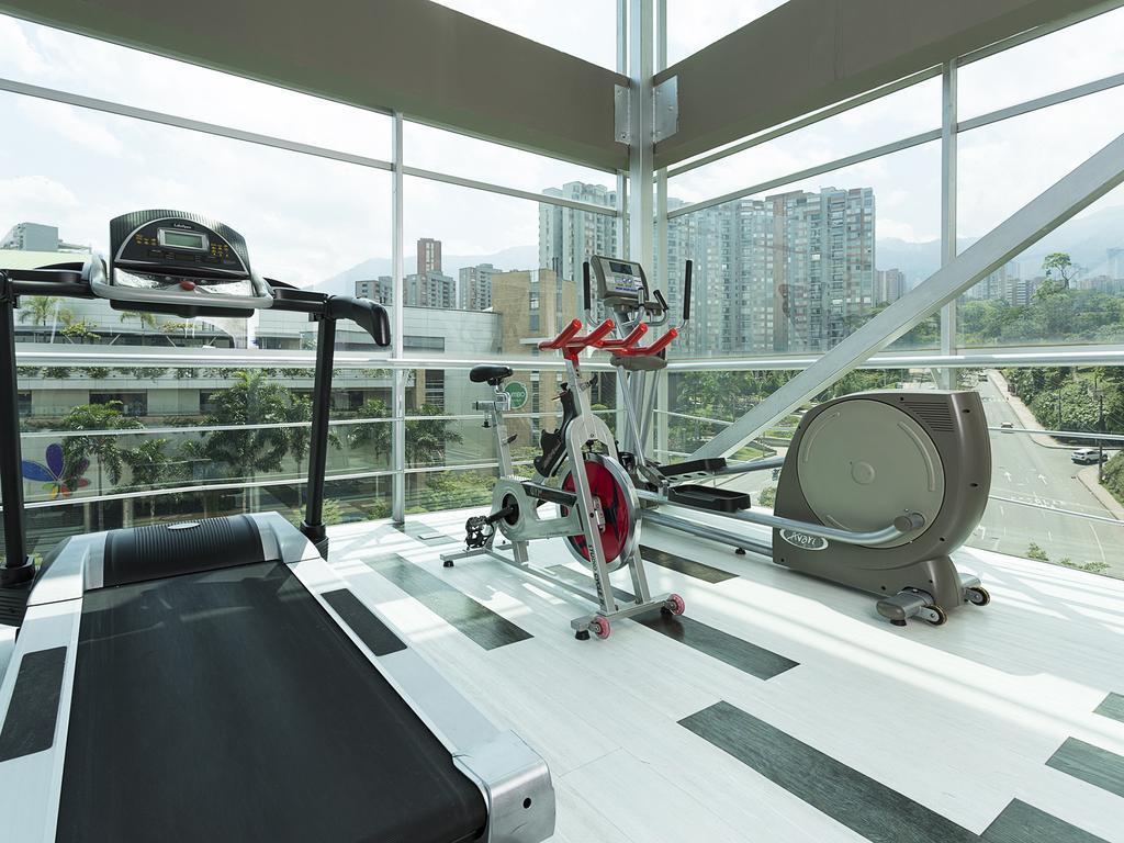 Hotel Bh El Poblado เมเดยิน ภายนอก รูปภาพ