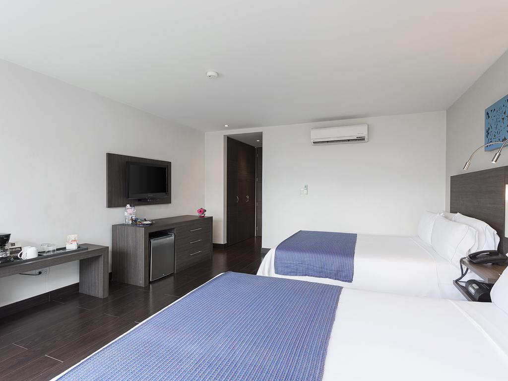 Hotel Bh El Poblado เมเดยิน ภายนอก รูปภาพ