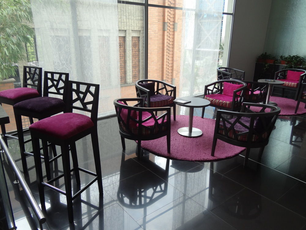 Hotel Bh El Poblado เมเดยิน ภายนอก รูปภาพ